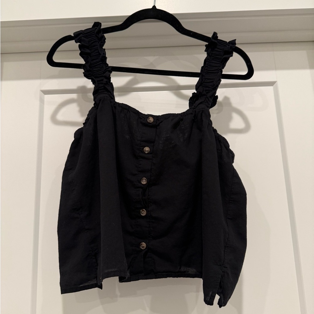 Treasure & Bond Black Button-Front Ruffle Strap Blouse